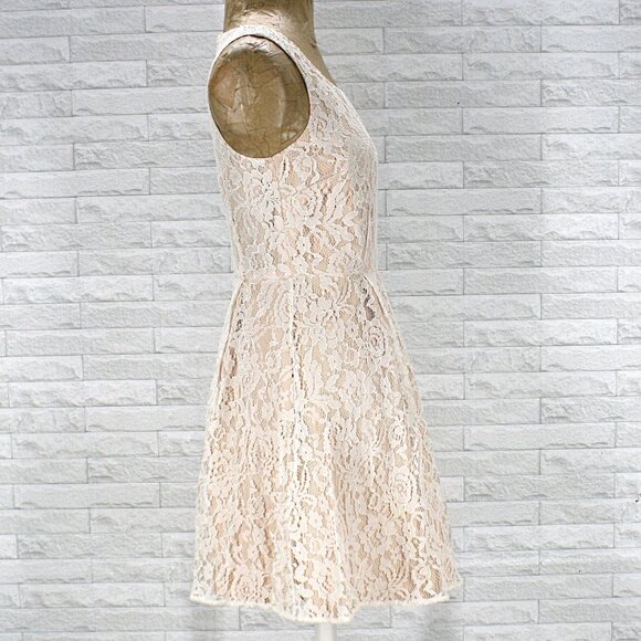 LC LAUREN CONRAD Dress Lace Sleeveless Floral Cream Overlay Bridal Rehearsal 6 - Picture 3 of 12